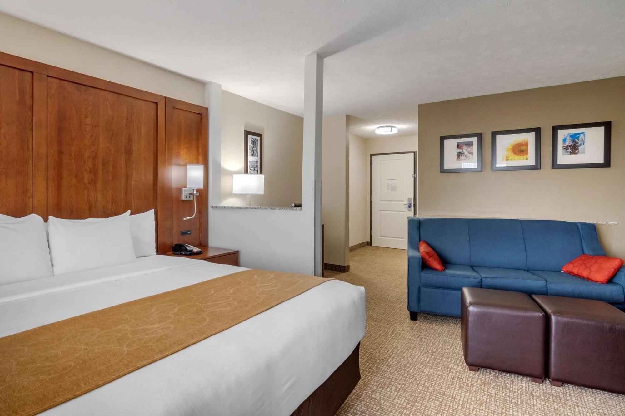 Comfort Suites Speedway - Kansas City Dış mekan fotoğraf