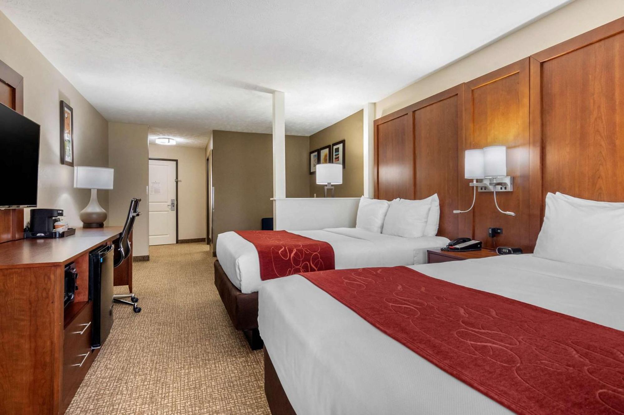 Comfort Suites Speedway - Kansas City Dış mekan fotoğraf